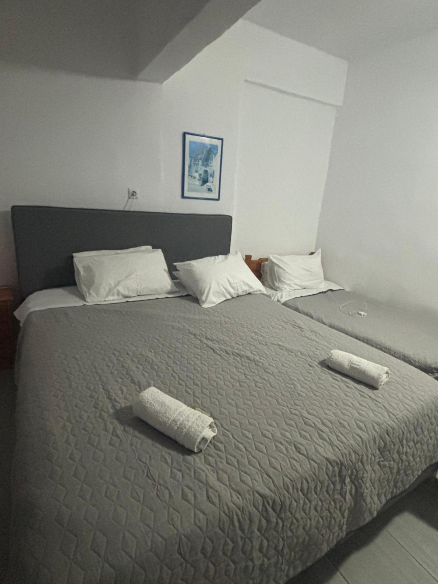 Scirocco Rooms Loutro Buitenkant foto