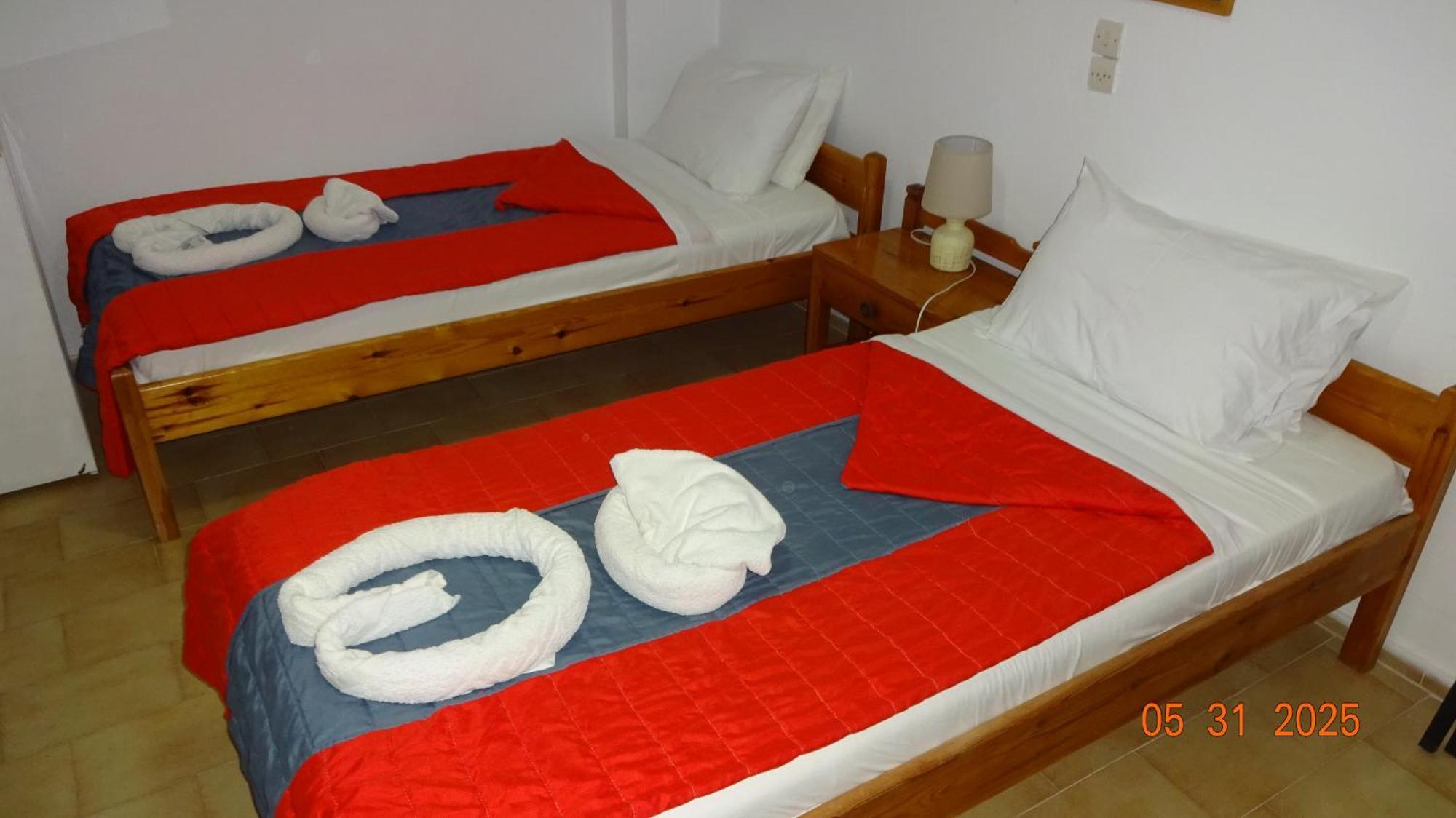 Scirocco Rooms Loutro Buitenkant foto