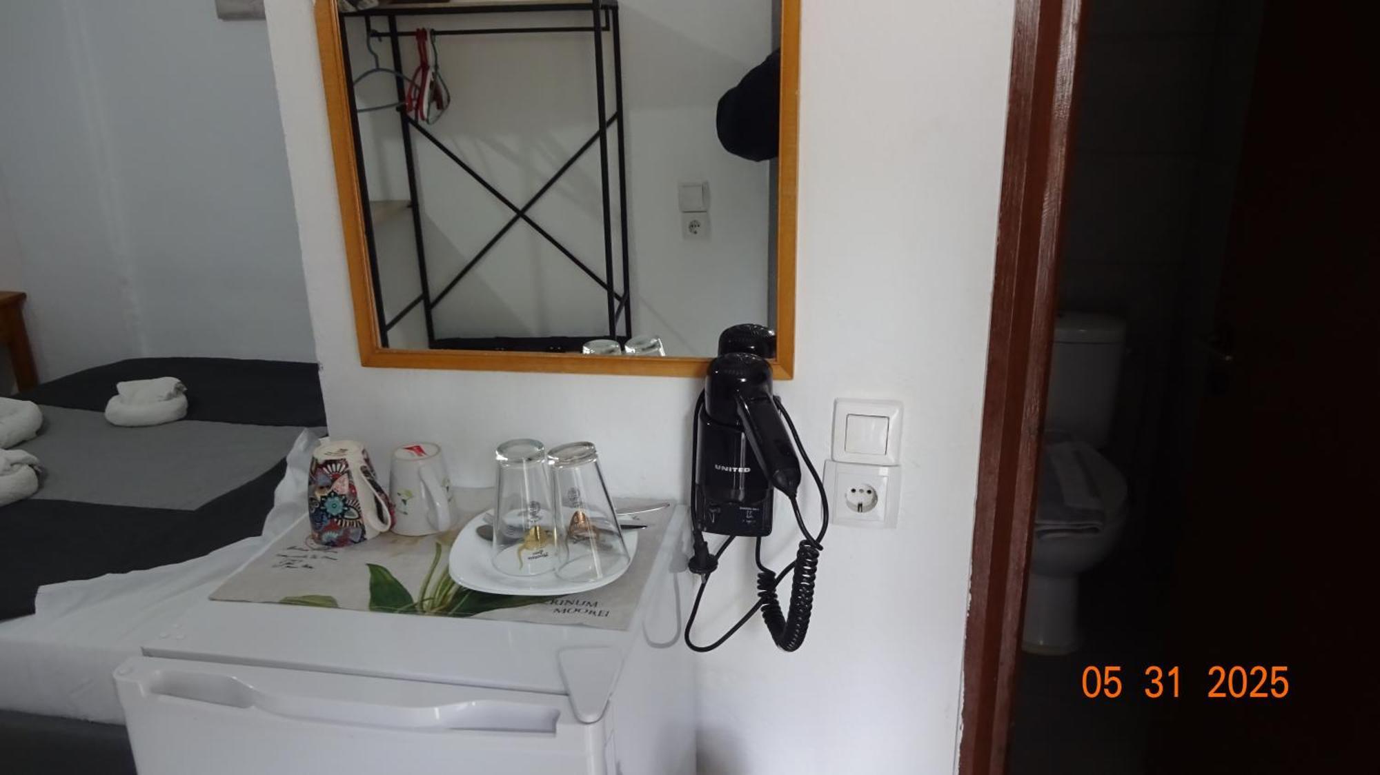 Scirocco Rooms Loutro Buitenkant foto
