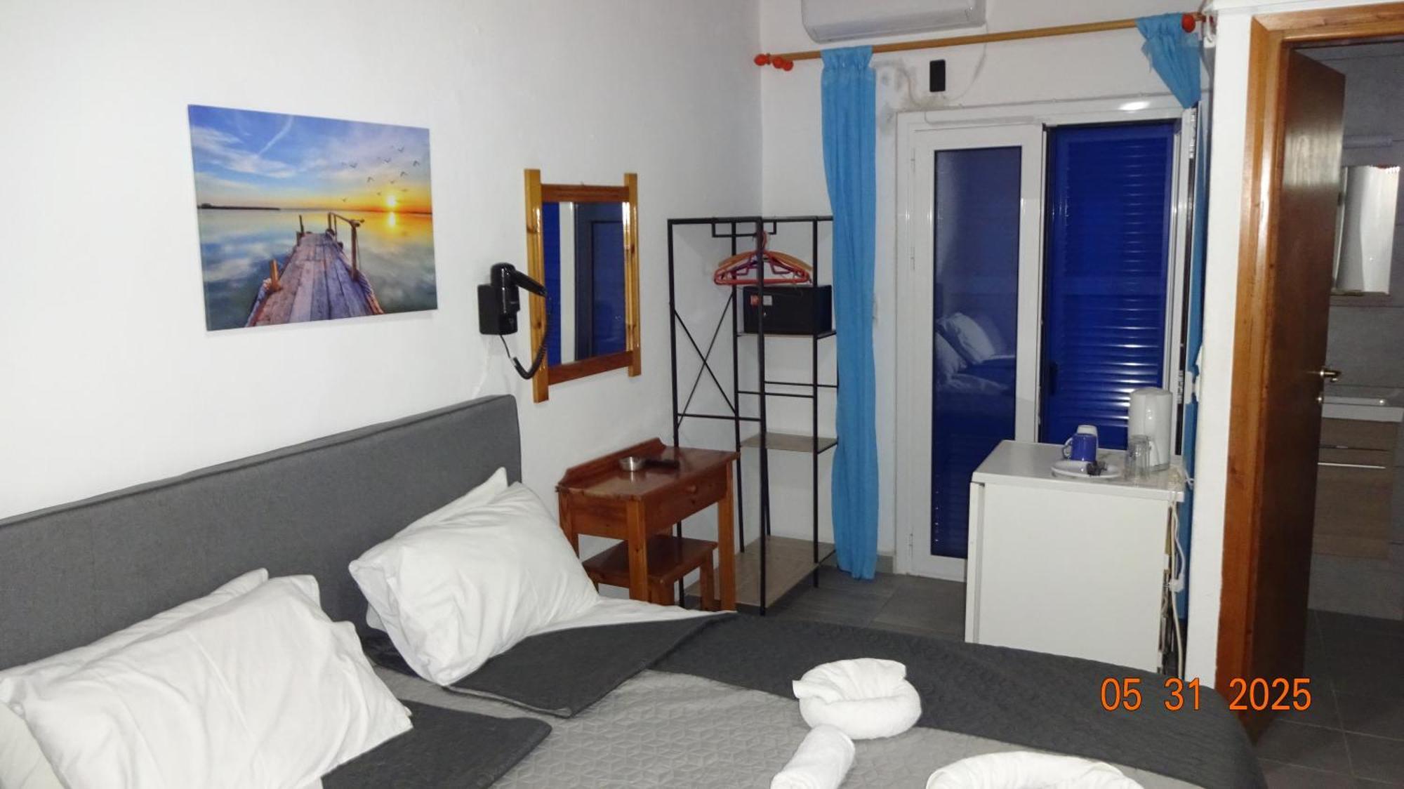 Scirocco Rooms Loutro Buitenkant foto