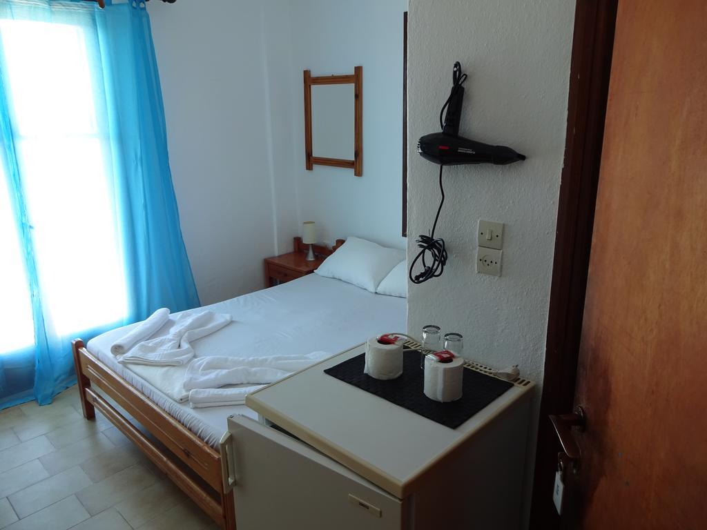 Scirocco Rooms Loutro Buitenkant foto