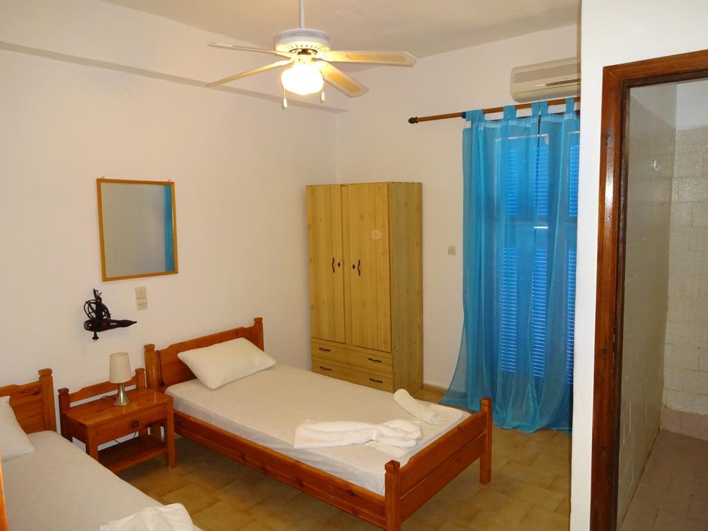 Scirocco Rooms Loutro Buitenkant foto