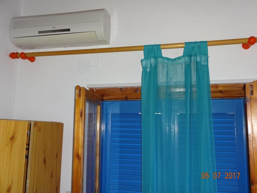 Scirocco Rooms Loutro Buitenkant foto