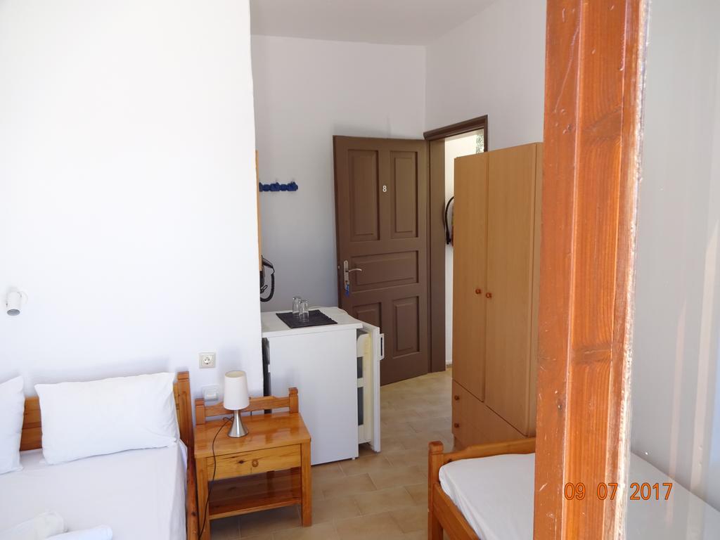 Scirocco Rooms Loutro Buitenkant foto